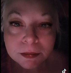 Meet your Posher, Juli